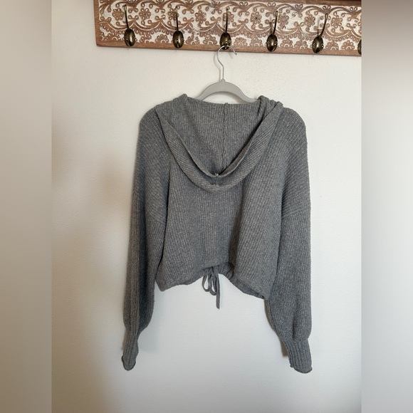 ***SOLD*** American Eagle Hooded Sweater - Picture 2 of 3